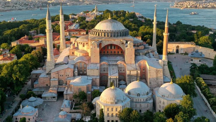 Ayasofya Camii’nde 88 yıl sonra ilk kez teravih namazı eda edilecek