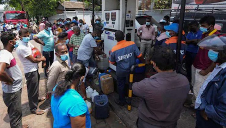 Sri Lanka tarihinin en büyük ekonomik krizini yaşıyor