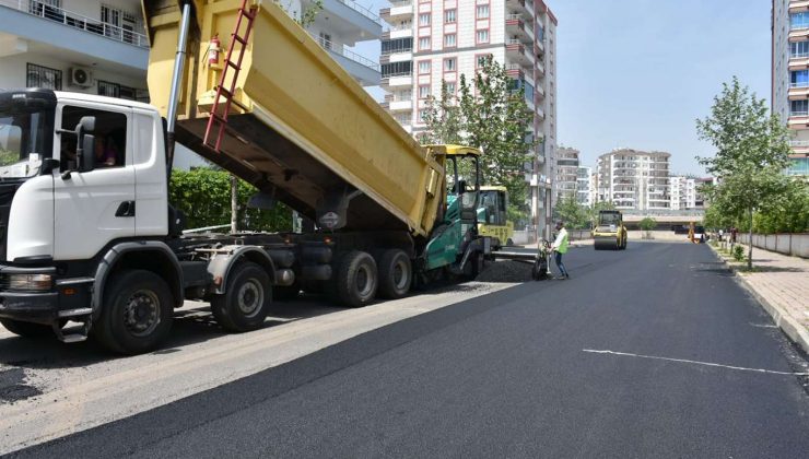Bağlar’da asfalt çalışmaları devam ediyor
