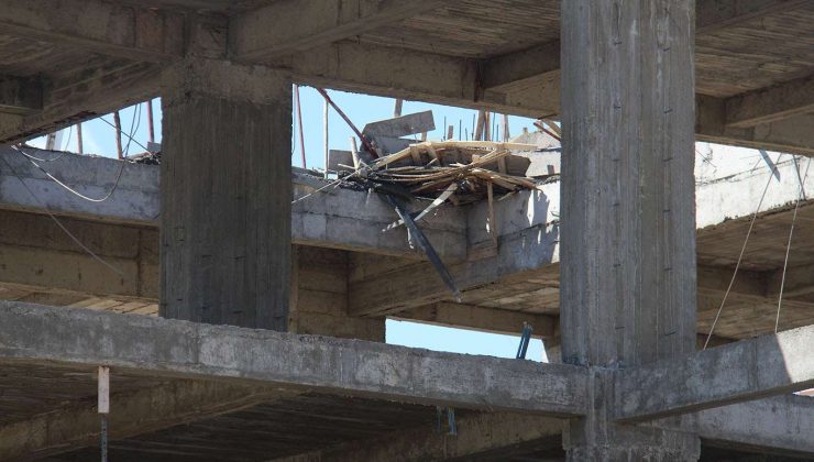 Diyarbakır’da cami inşaatı iskelesi çöktü: 6 yaralı