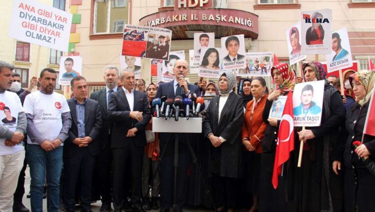 Numan Kurtulmuş evlat nöbetindeki aileleri ziyaret etti