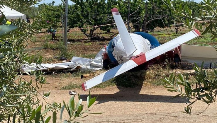 Uçaklar Havada Çarpıştı: 2 Ölü