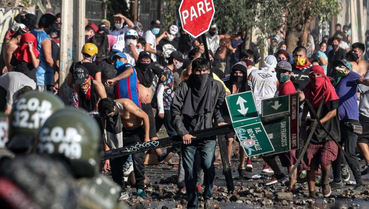 Şili’de polis ile öğrenciler arasında arbede yaşandı