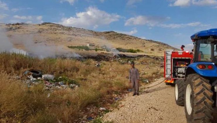 Diyarbakır’da çöp ve atık malzemelerin bulunduğu alanda çıkan yangın söndürüldü