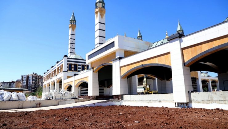 Merkez Cami’nde Çevre Düzenlemesi