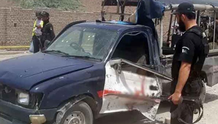 Pakistan’da polise saldırı: 6 ölü