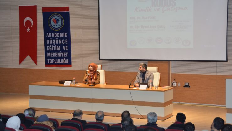 KİMLİK VE ÇATIŞMA KONULU KONFERANS DÜZENLENDİ