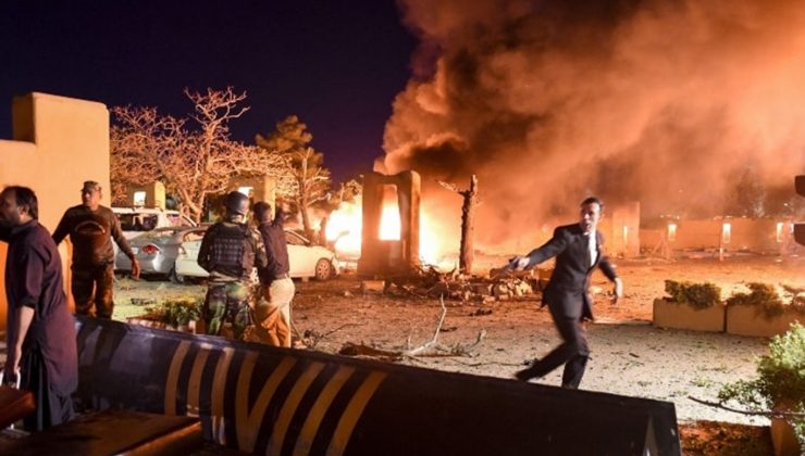 Pakistan’da bombalı saldırı: 5 ölü