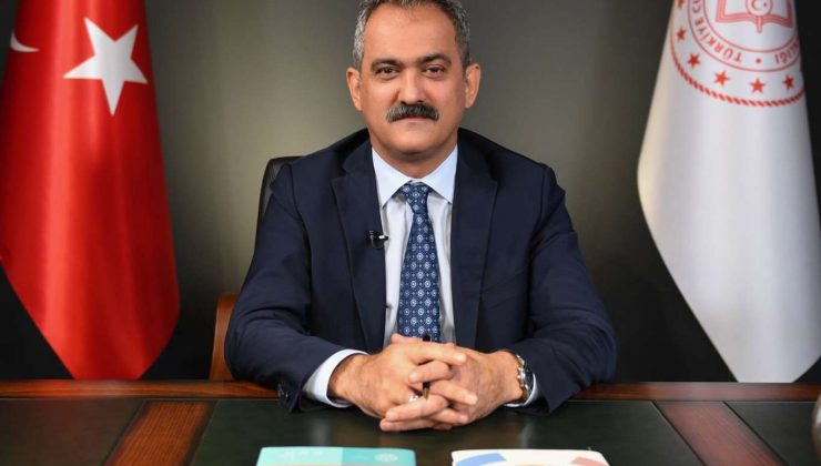 Bakan Özer: Dersliklerin yüzde 90’ı etkileşimli tahta ile buluşacak