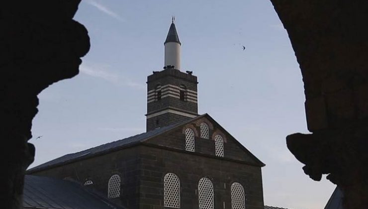 Diyarbakır’da onlarca caminin elektriği kesildi!