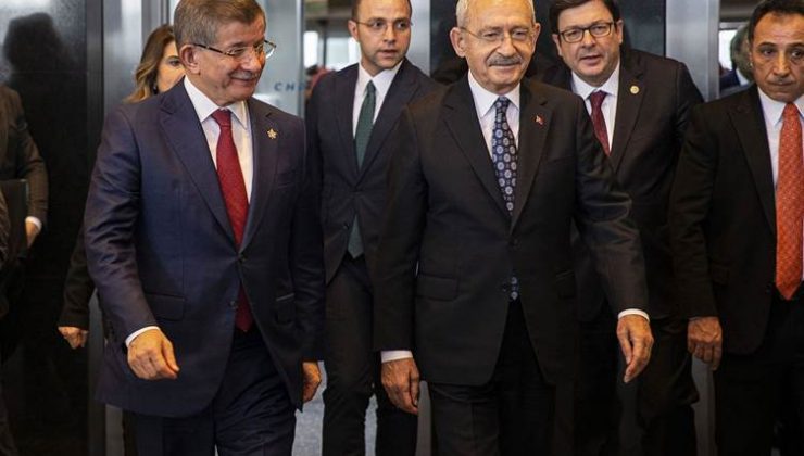 Kılıçdaroğlu, Davutoğlu ile bir araya geldi