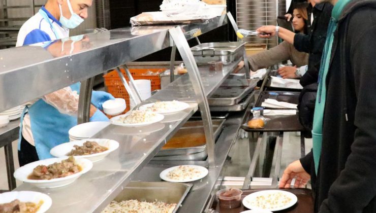 Ücretsiz yemekte hedef 5 milyon öğrenci!