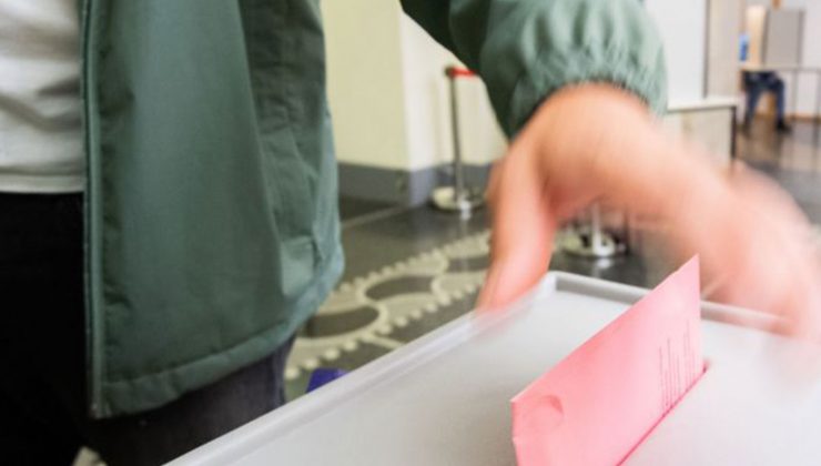 Almanya seçme yaşının 16’ya indirilmesini tartışıyor