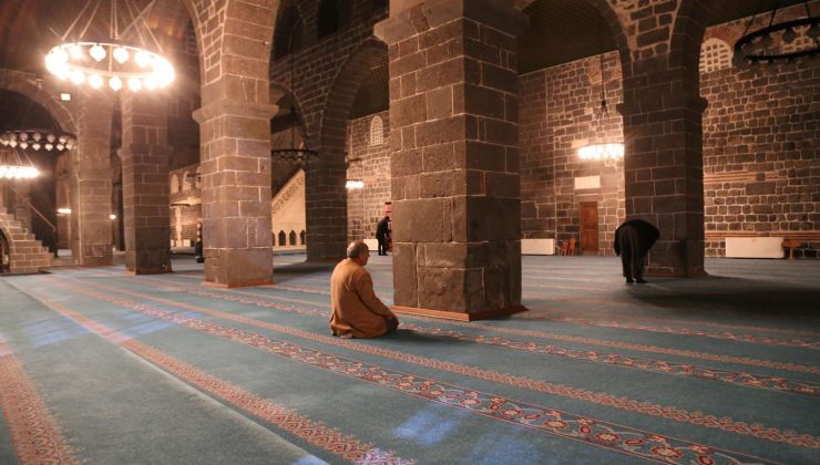 İbadethanelerin ve sanayinin doğal gaz kullanımına indirim