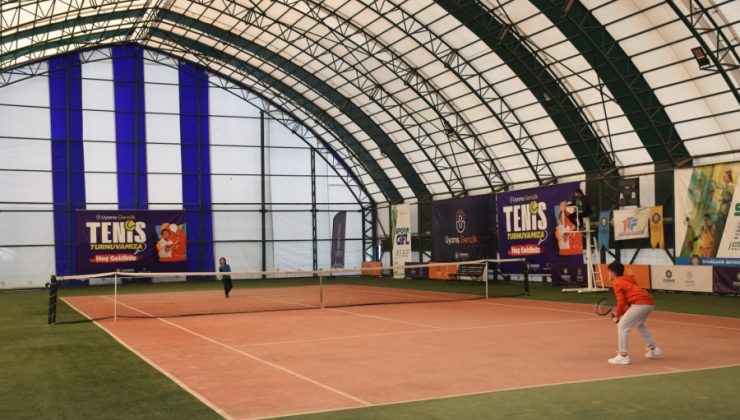 “Uyanış Gençlik” tenis turnuvası başladı