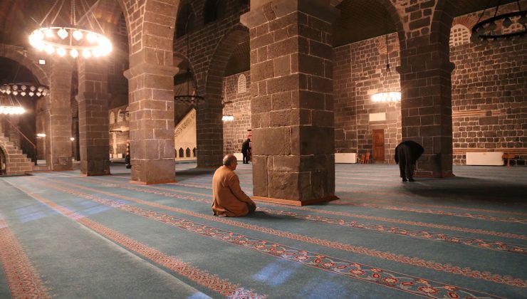 İl Müftüsü İmamoğlu: İtikaf Dünyevi Meşguliyeti Terk Edip Rabbe Yakınlaşmaktır