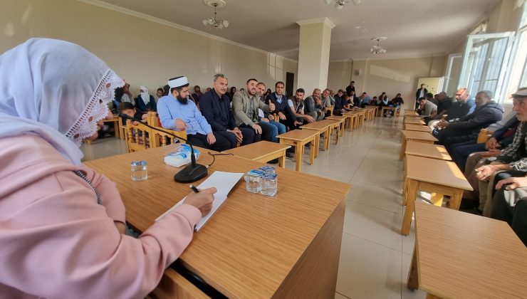 Milletvekili Adayı Hanımağa Ziyaretçilerini Bekliyor