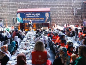 Hanımağa Dava Arkadaşlarını Bir Araya Topladı