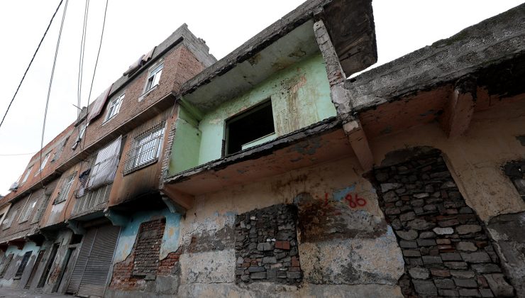 90 Metruk Yapının Yıkımına Başlandı