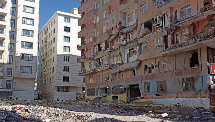 Diyarbakır’da Ağır Hasarlı Binaların Yıkımına Başlanılacak