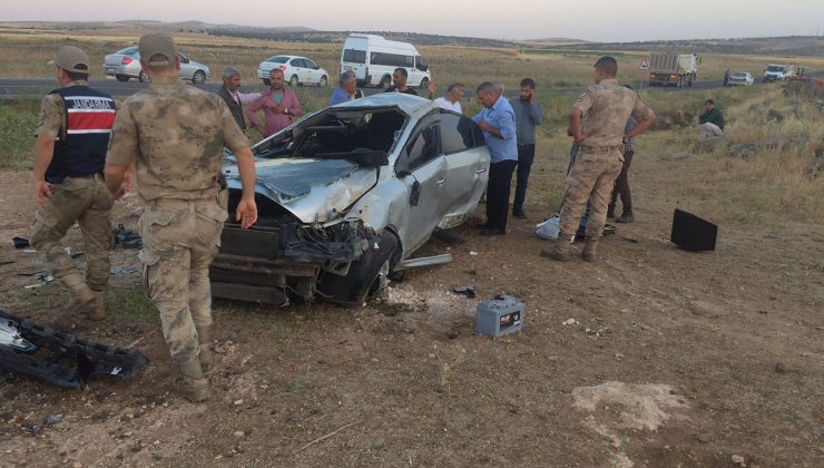 Çınar’da Lastiği Patlayan Otomobil Takla Attı