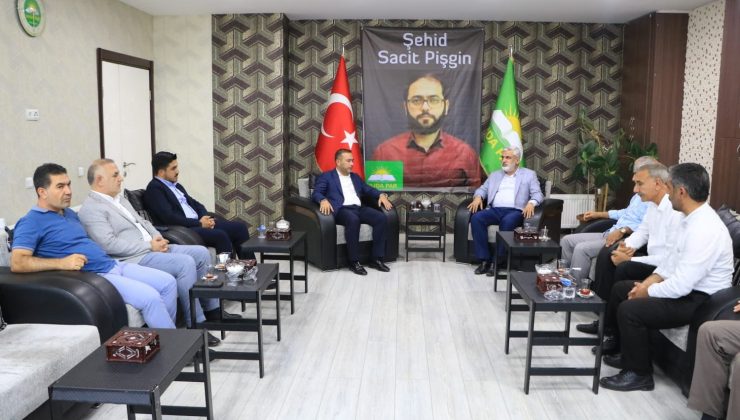 Ak Parti Diyarbakır Teşkilatı Hüdapar’a Taziye Ziyaretlerinde Bulundu