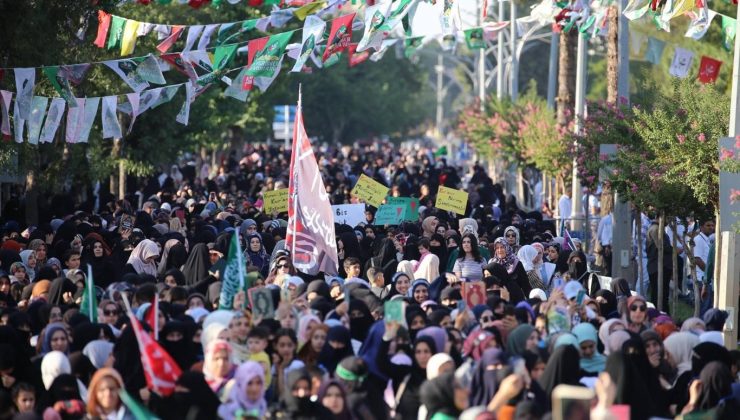 Peygamber Sevdalıları “Kur’an’a Saygı” mitingine akın etti