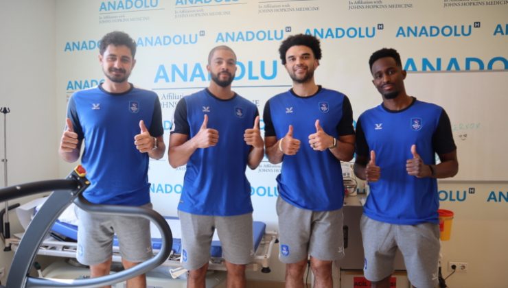 Anadolu Efesli 4 Basketbolcu Sağlık Kontrolünden Geçti