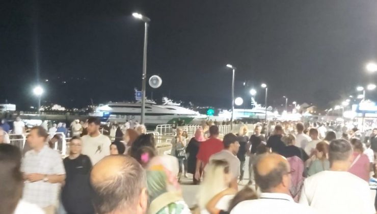 Bursa Halkı Mudanya Sahiline Akın Etti