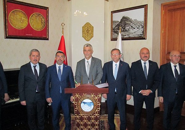 Ticaret Bakanı Prof. Dr. Ömer Bolat, Kars’ta