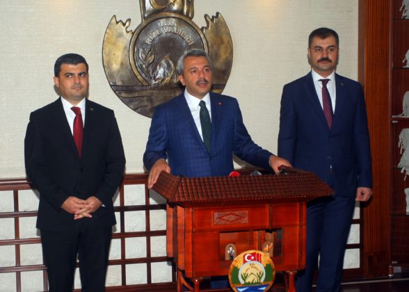 Rize Valisi Görevine Başladı