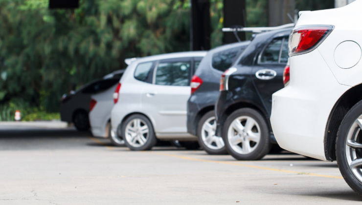 Ankara’da Otoparka Uçak Parçası Düştü