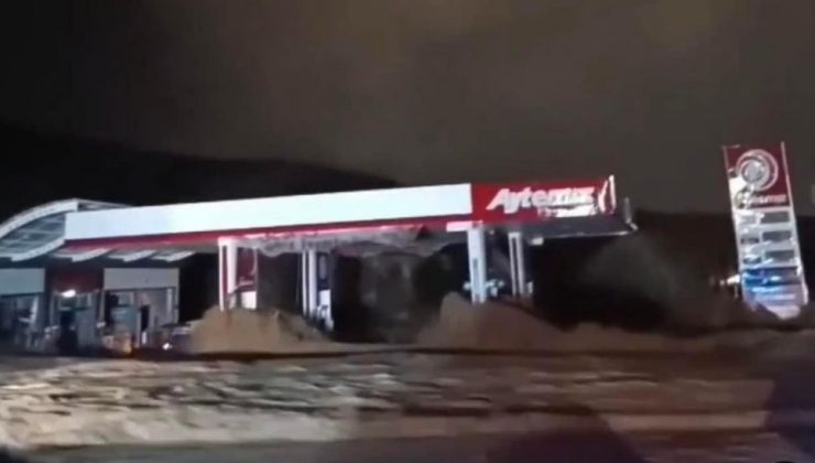 Sel Felaketi Araçları Dereye Sürükledi:1 Ölü, Çok Sayıda Yaralı