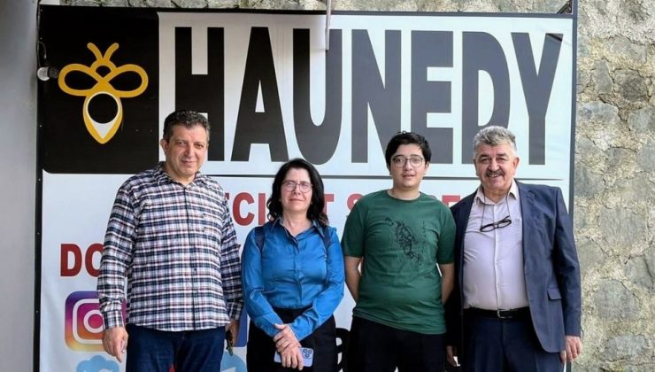 Dermatoloji Profesörleri Haunedy için Trabzon’da