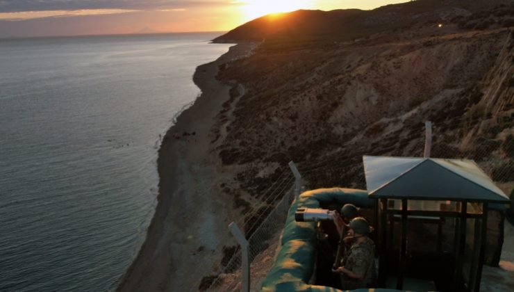 Yasadışı Yunanistan’a Geçmeye Çalışan 16 Kişi Yakalandı