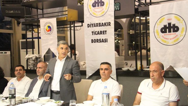 DİYARBAKIR TEKSTİL SEKTÖRÜNÜN ÖNCÜ İSİMLERİ BİR ARAYA GELDİ