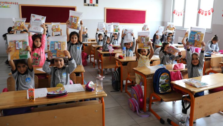 Beş bin öğrenciye kırtasiye seti