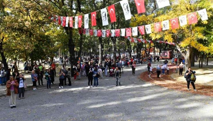 Cumhuriyet’in 100’üncü yılı ruhu Başkent’i sardı