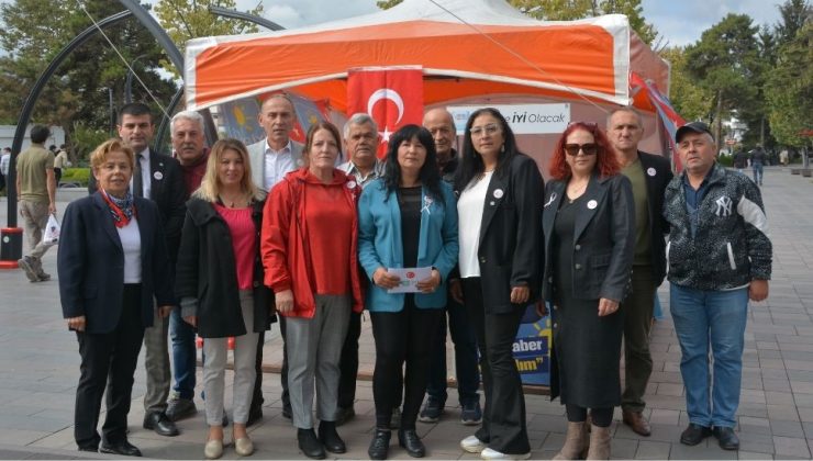 Bolu’da İyi Partili kadınlar kansere dikkat çekti