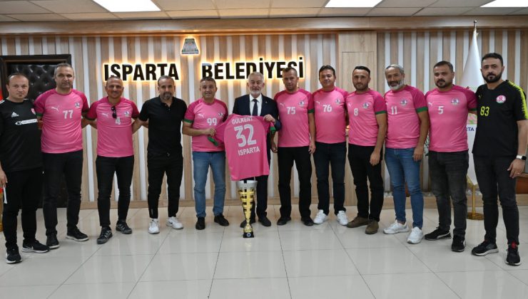 “Sporu seven bir belediye başkanımız olduğu için çok mutluyuz”