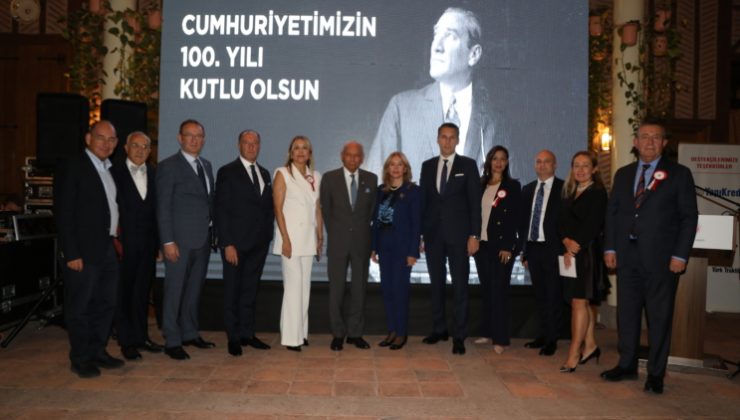 Türk Eğitim Vakfı’ndan Cumhuriyet’in 100’üncü yılı kutlaması
