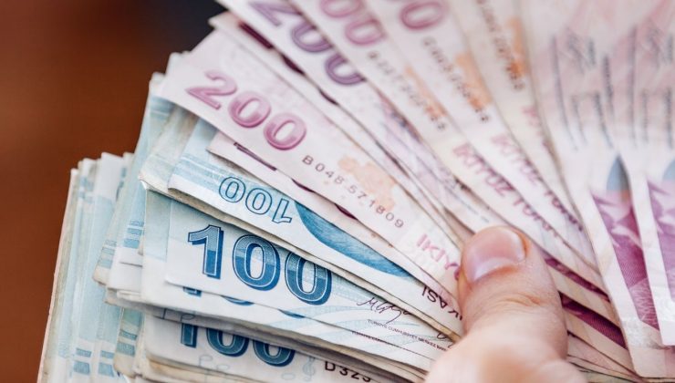 Çalışmayan emekliler aldı, sıra çalışan emeklilerde; 5 bin liralık ödeme önergesi Ak Parti grubuna sunuldu