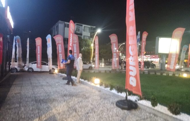 Burger King bayrakları Darıca’da indirildi