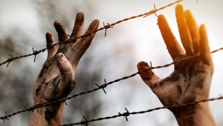 İsrail bu kez okulları hedef aldı