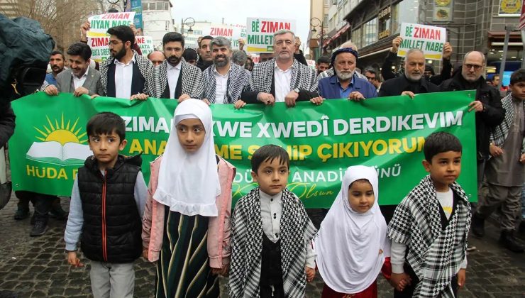 HÜDA PAR Diyarbakır’da “Anadilimize Sahip Çıkalım” Sloganıyla Yürüyüş Yaptı