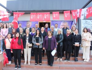 CHP’li Kadınlar: Haddinizi Bilin!