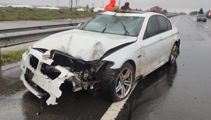 Çınar’da Kontrolden Çıkan Otomobil Orta Refüje Çıktı