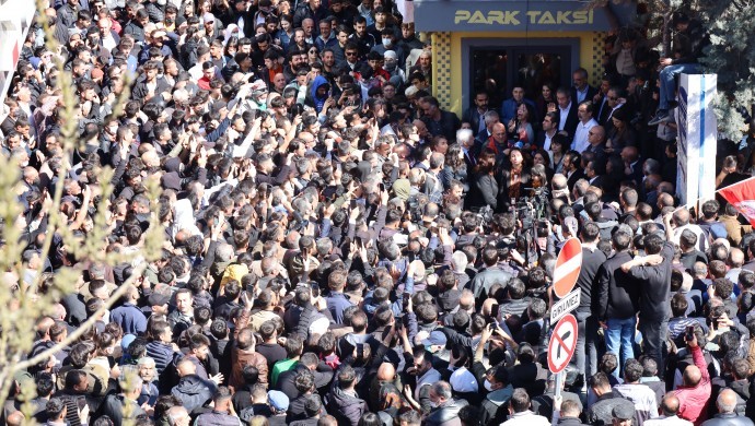 Leyla Zana: Gün Direniş Günüdür