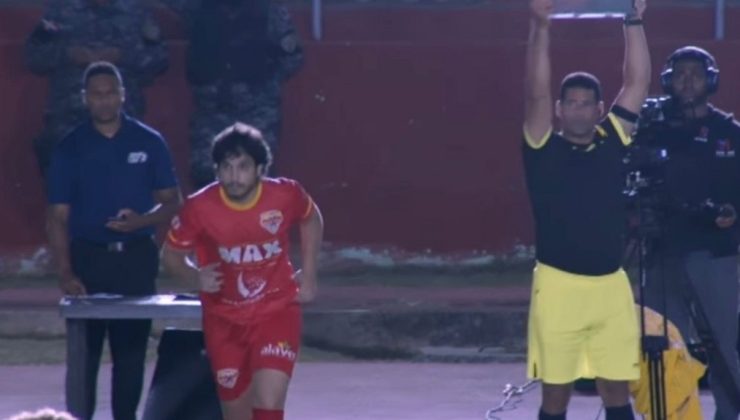 Diyarbakırlı futbolcu Dominik Cumhuriyeti’ ne transfer oldu