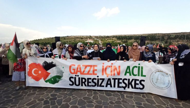 Diyarbakırlı Anne ve Çocuklar Gazze İçin Oturma Eylemi Yaptı